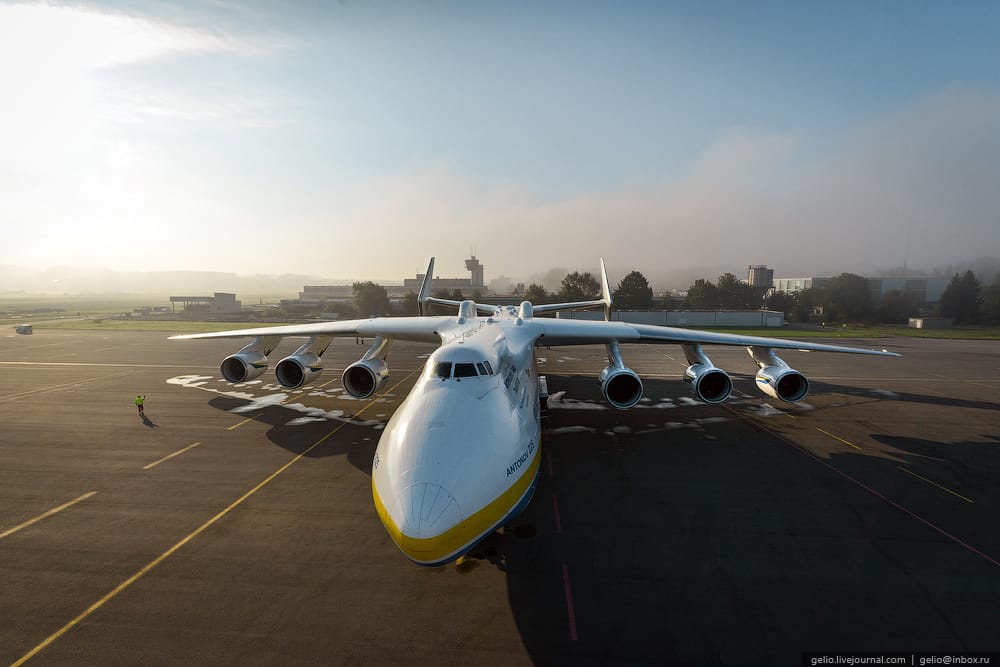 The largest Aircraft in the World – AN-225