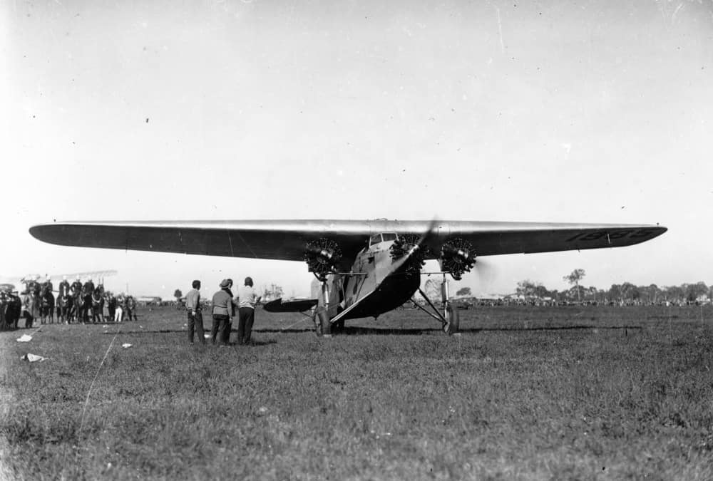 The Australian Who Was First to Fly the Pacific