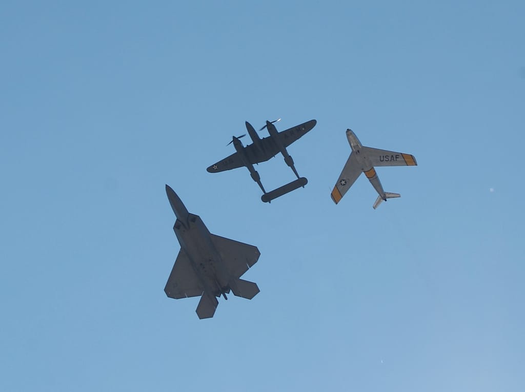 Glacier Girl flies a USAF Heritage Flight with an F-86 Sabre and F-22 Raptor