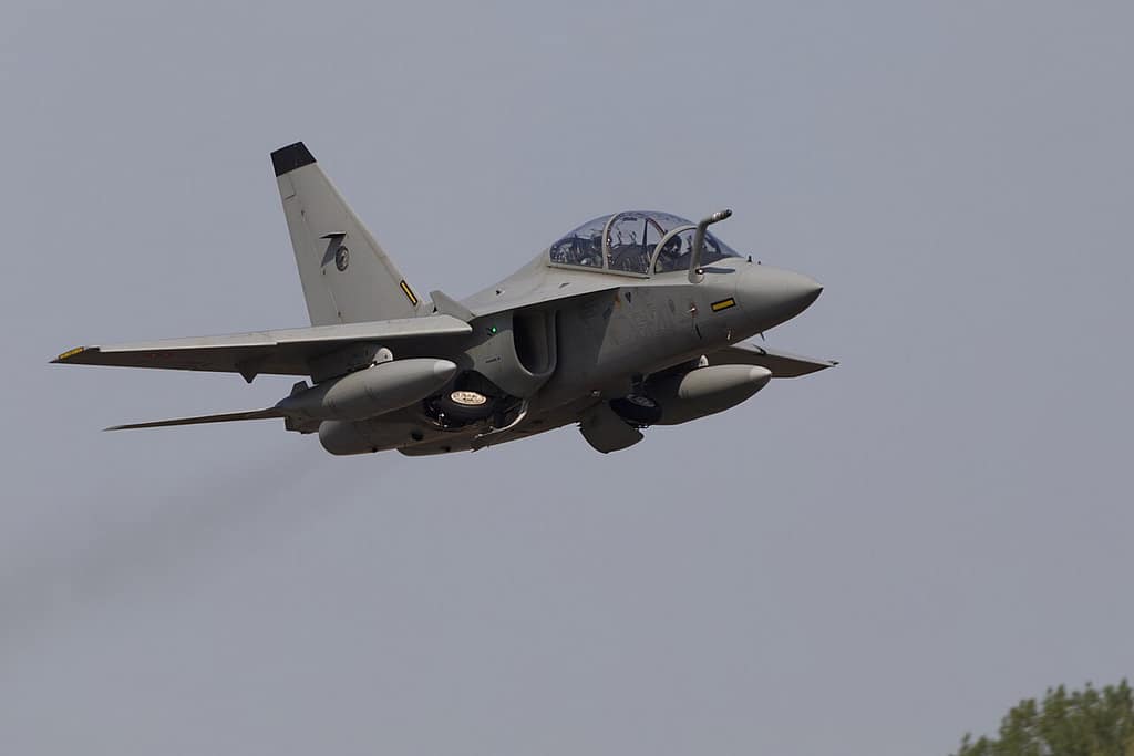 Leonardo M-346 Master