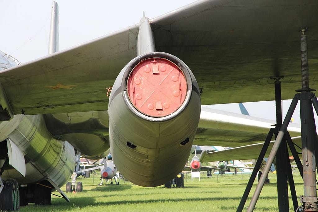 M-50 Bounder wingtip engine pod