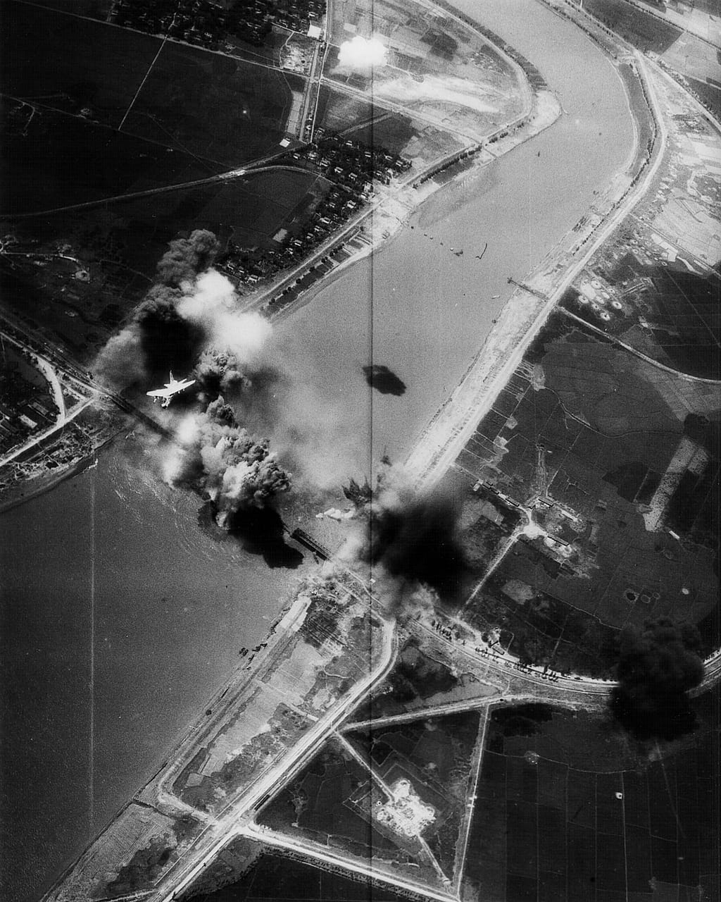 A-7E Corsair II of VA-195 bombing the Hai Duong bridge in North Vietnam, 1972