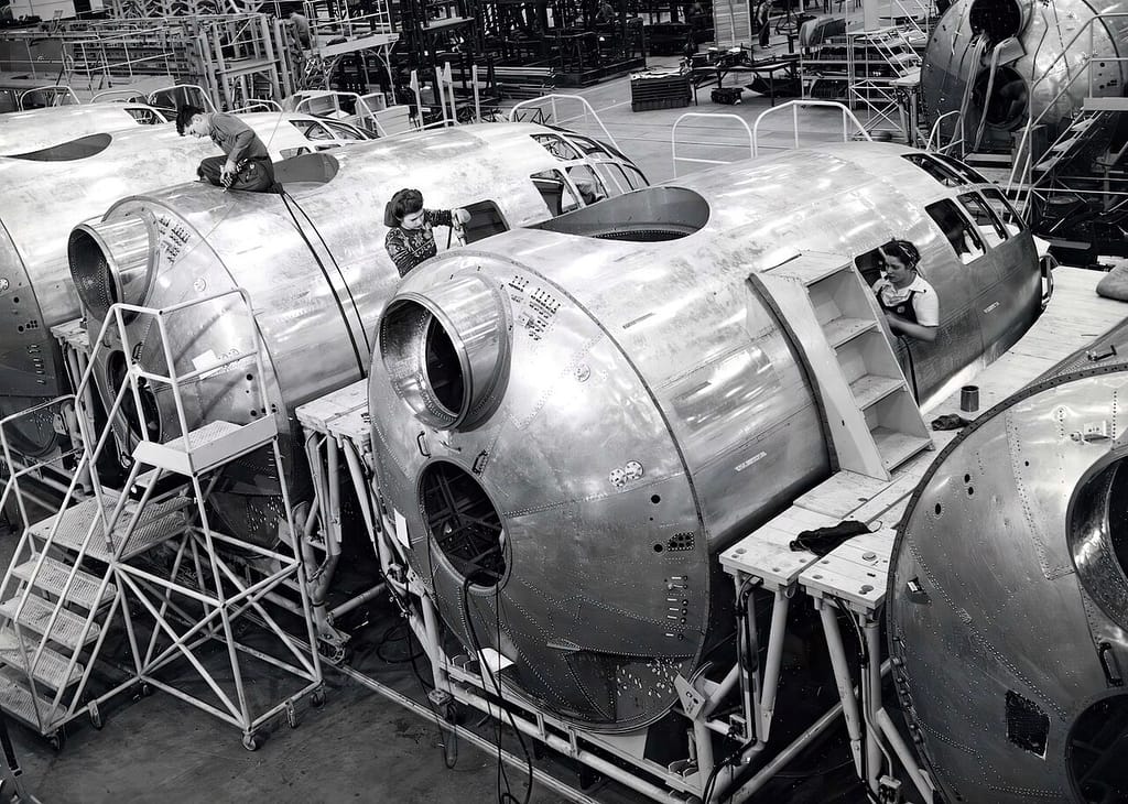 Assembly of the forward pressurised compartment of a B-29