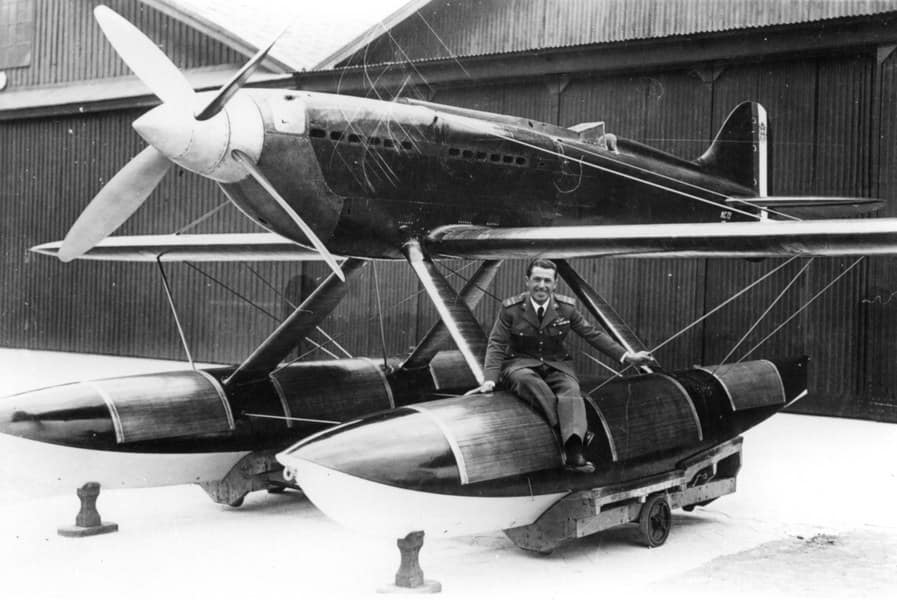 Francesco Agello on the M.C.72 float