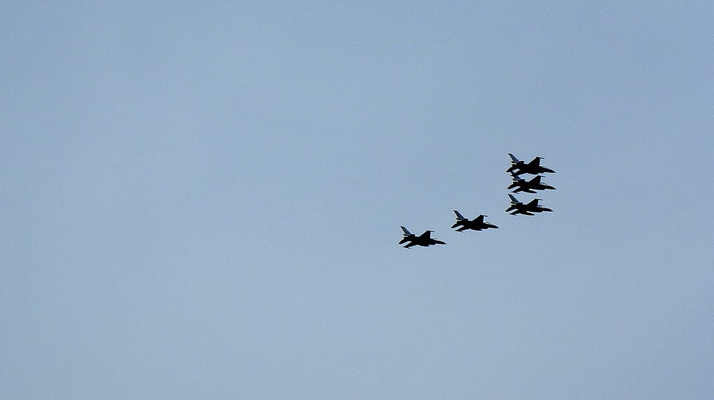 ROCAF F-16 fighters in formation