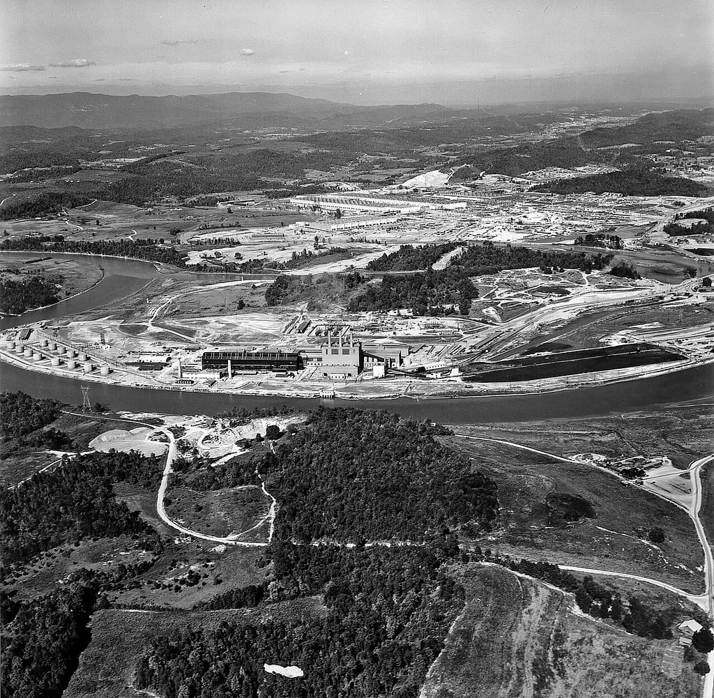 Aerial view of the K-25 plant at Oak Ridge in 1945