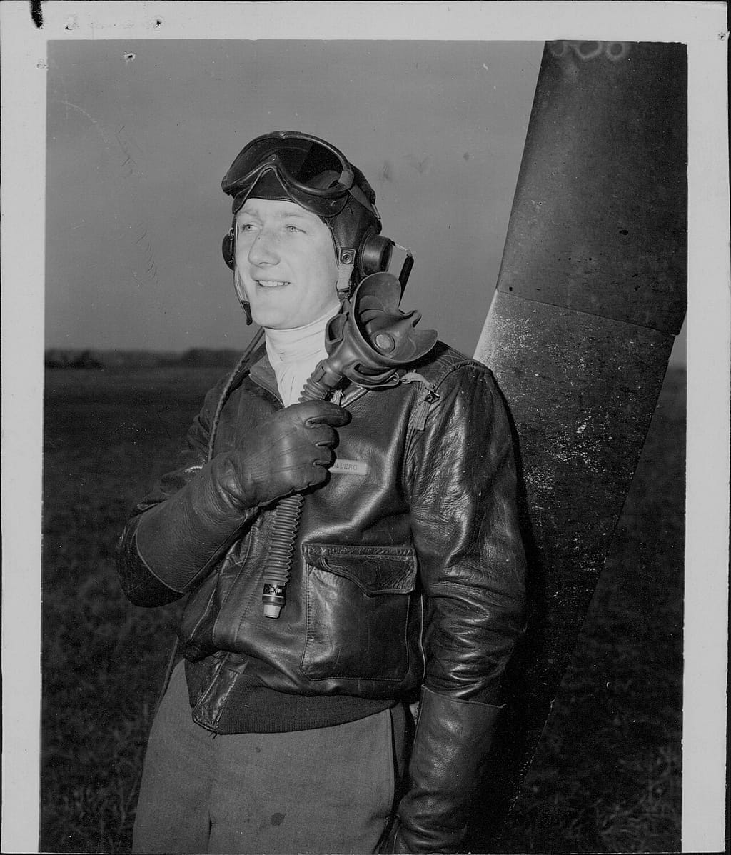 Ken Dahlberg, 354th Fighter Group ace