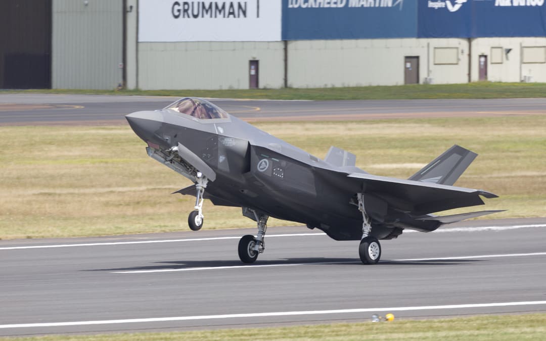 Un destructor de barcos que cabe dentro del F-35