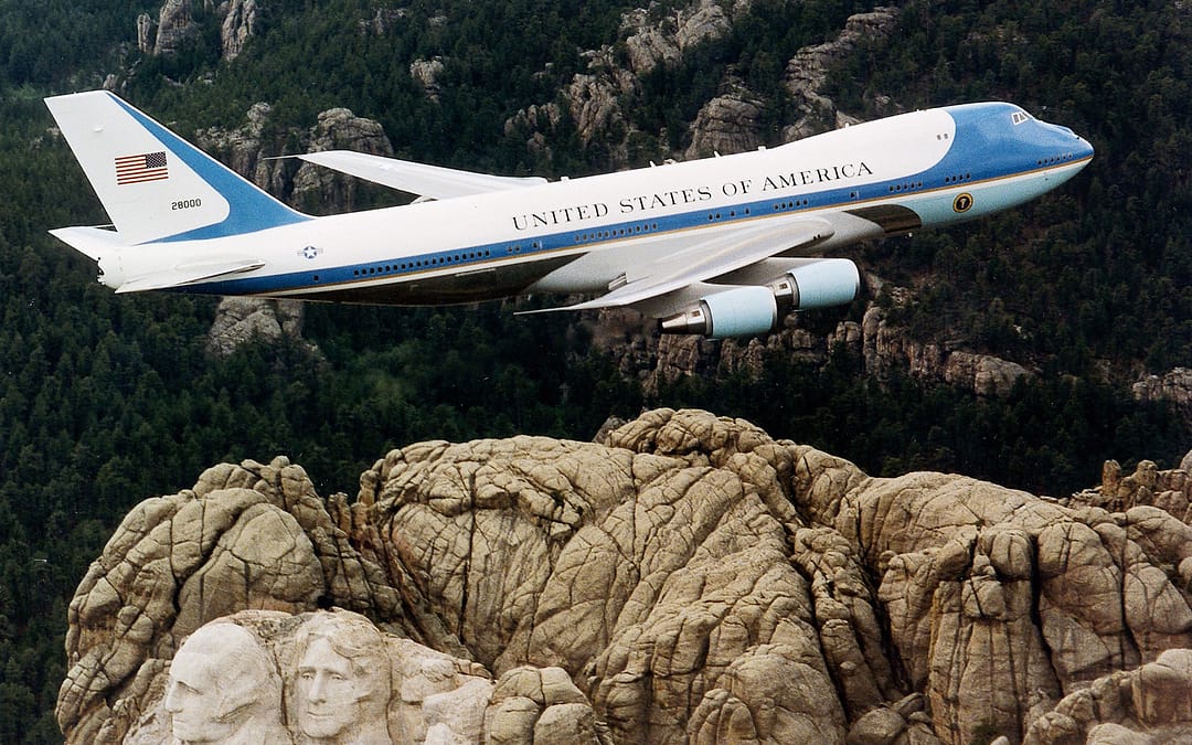 Trump lässt die neue Air Force One links liegen und fliegt mit dem alten Jet nach Hause