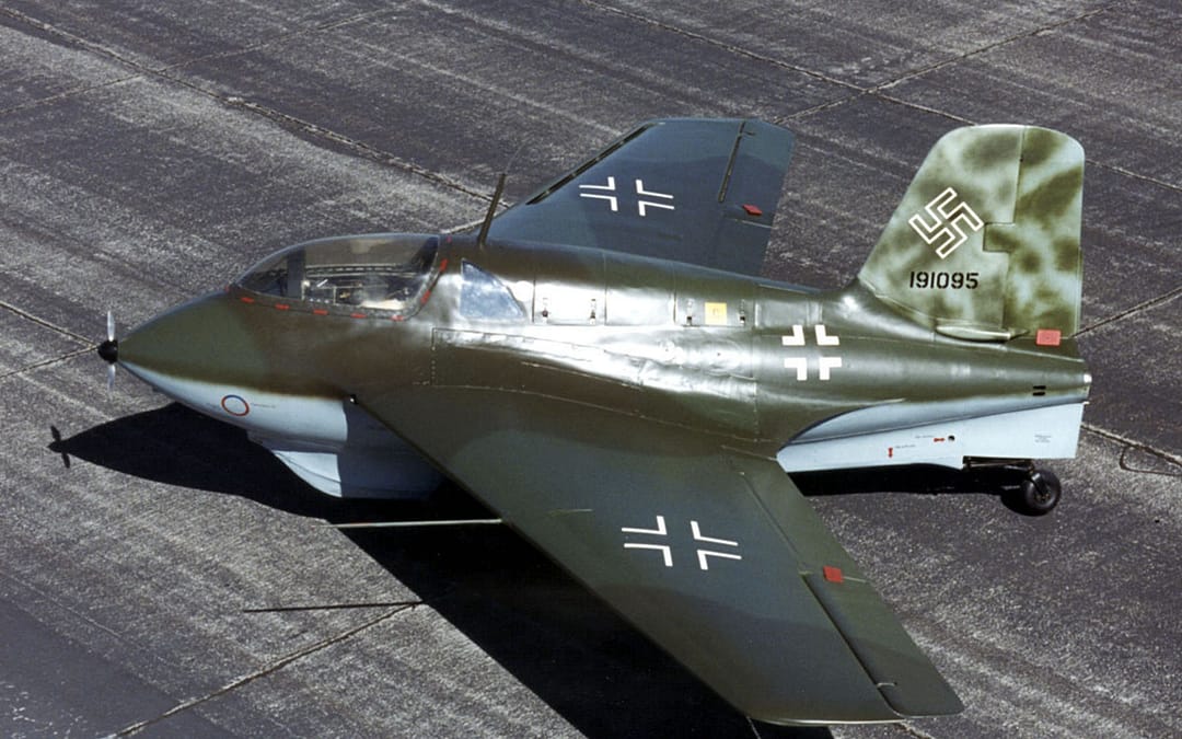 Le Me 163 Komet : le chasseur-fusée qui dévorait ses pilotes