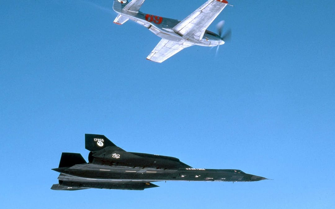 The fastest prop and fastest jet perform the fastest formation record