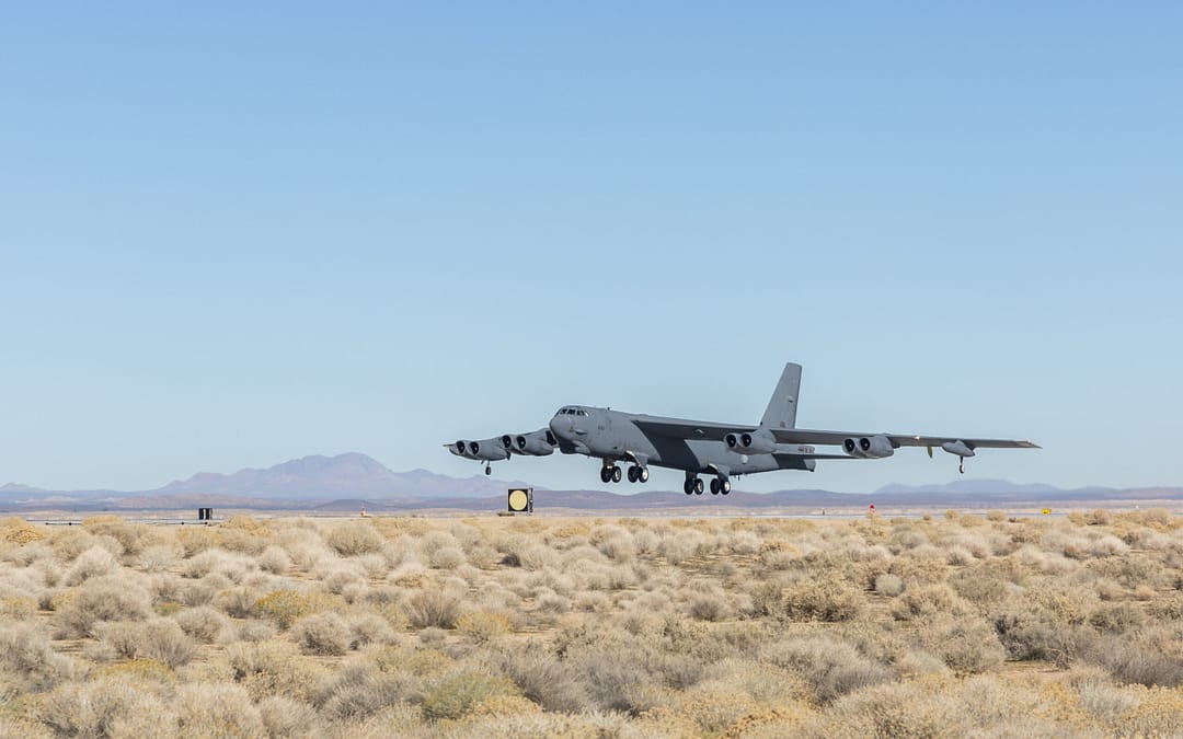 Edwards riprende a volare dopo il più grave incidente aereo che ha coinvolto un B-52 negli ultimi 44 anni.