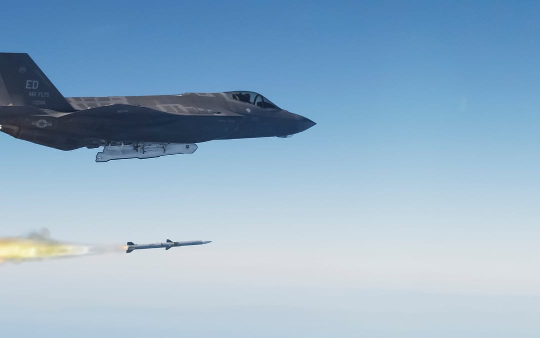 L'aeronautica militare vuole un missile da 1.000 miglia — e questo cambia tutto