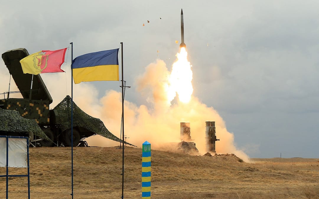 La Serbia acquista il sistema missilistico cinese HQ-9: i missili di Pechino nel cortile di casa della NATO.