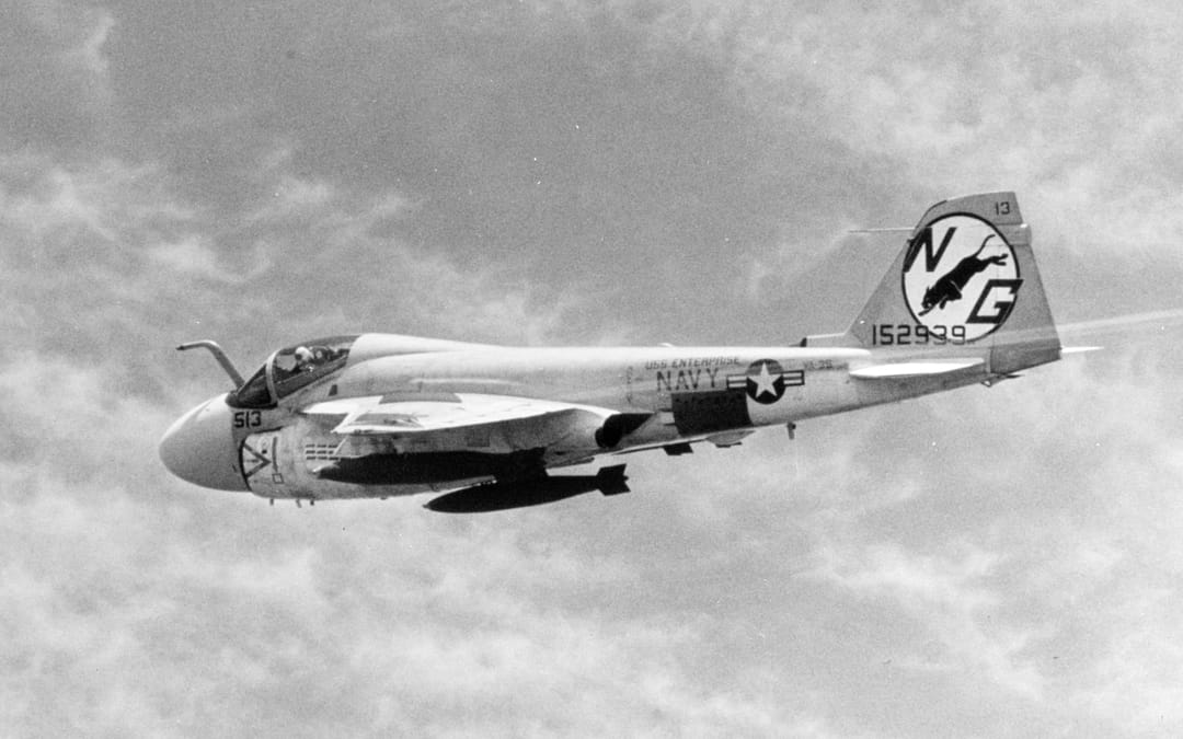 L'A-6 Intruder : le club de guerre hideux mais invincible de la Marine
