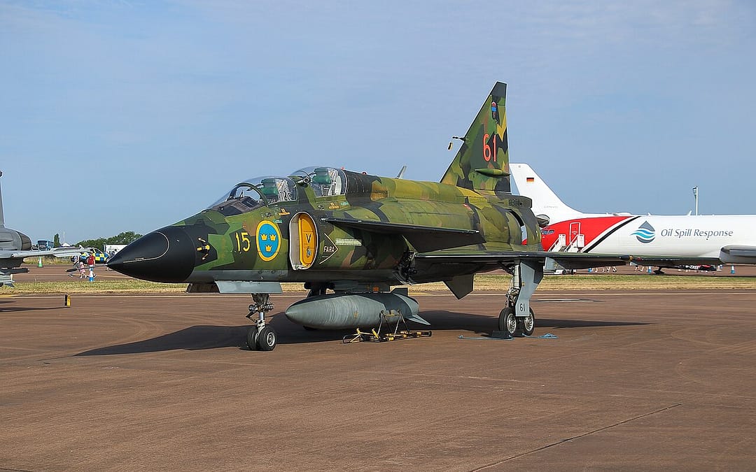 La Saab Viggen: il caccia costruito per volare dalle strade