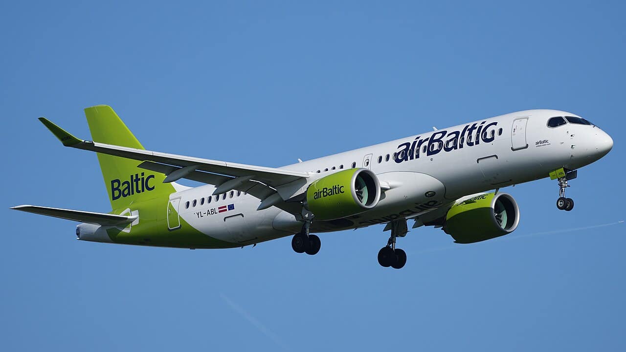 Ordine Airbus A-220 AirAsia