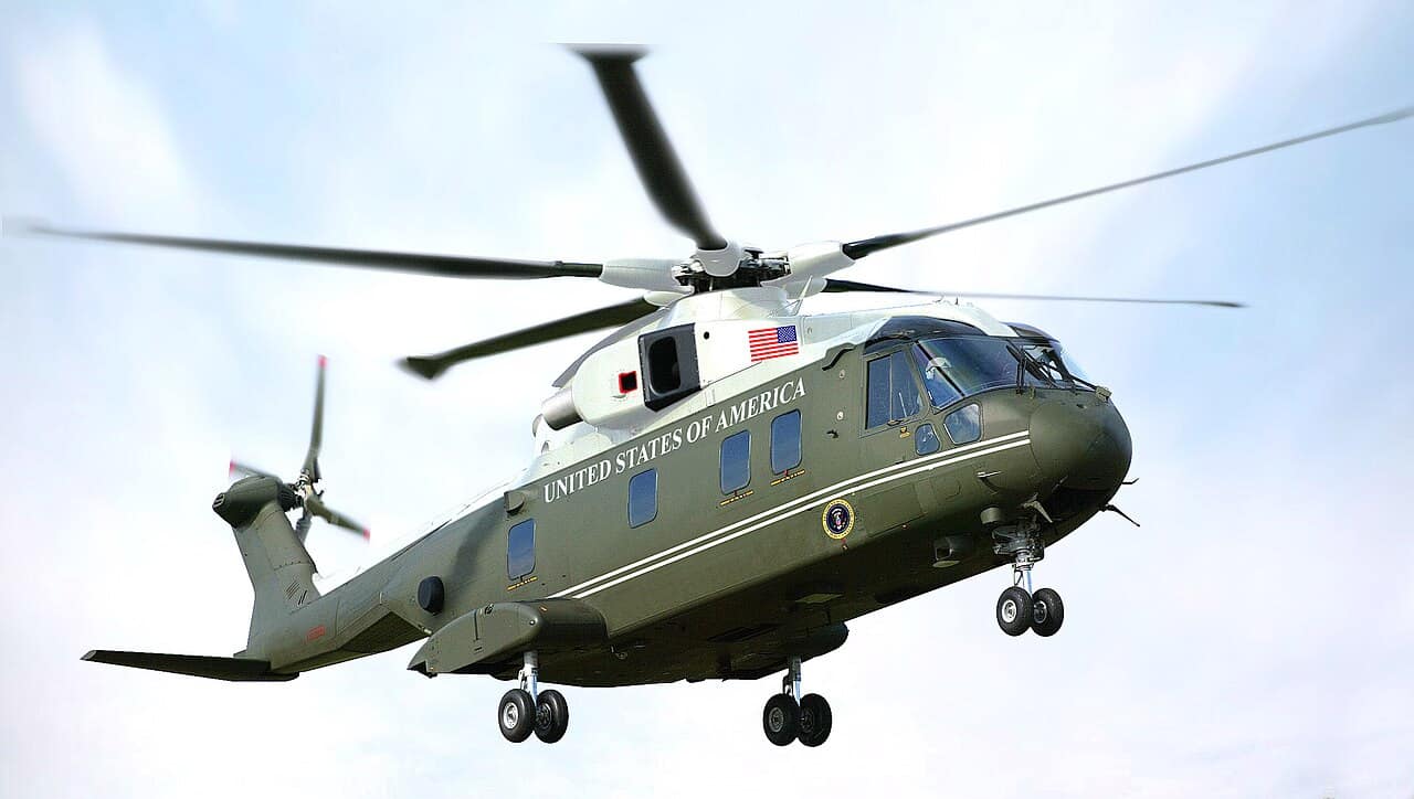 Un aereo da collaudo VH-71 Kestrel alla Casa Bianca.