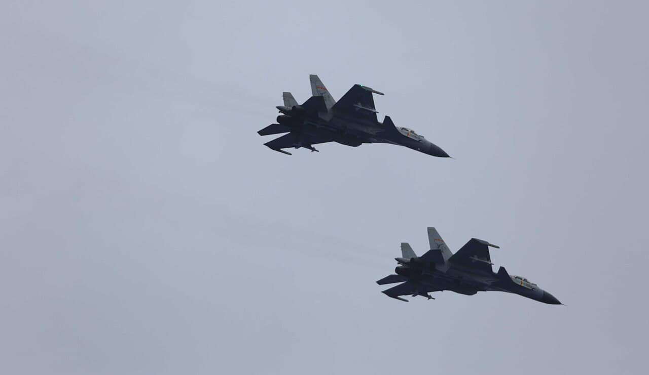 FEATURED-plan-j-15-carrier-fighter
