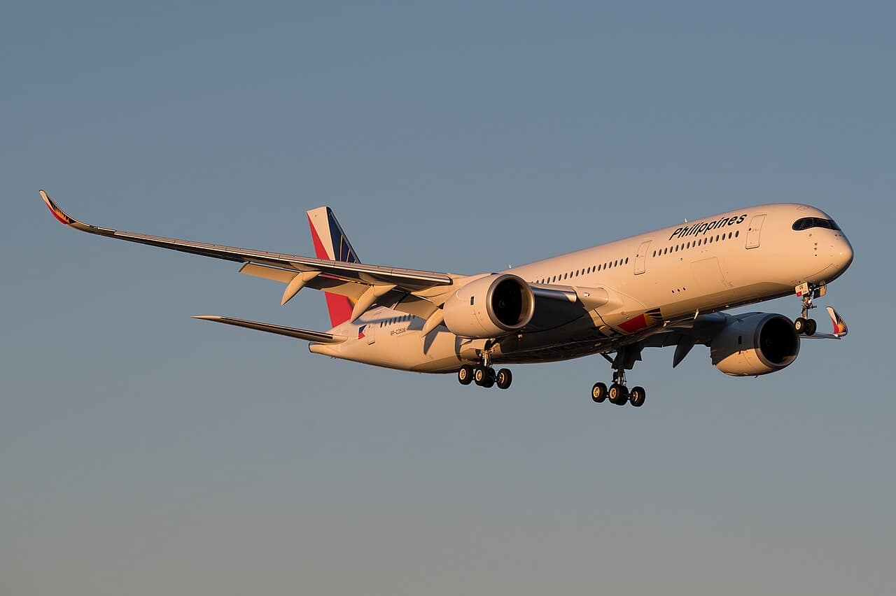 A Philippine Airlines Airbus A350-900 in PAL livery