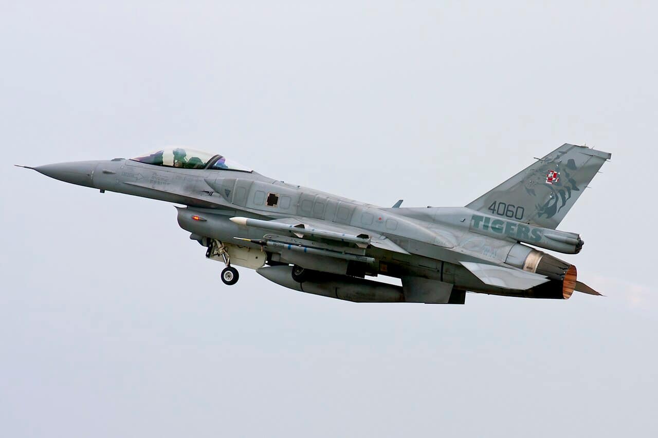 Polish Air Force F-16C Block 52 — the same type scrambled overnight in response to Russian bombardment of Ukraine