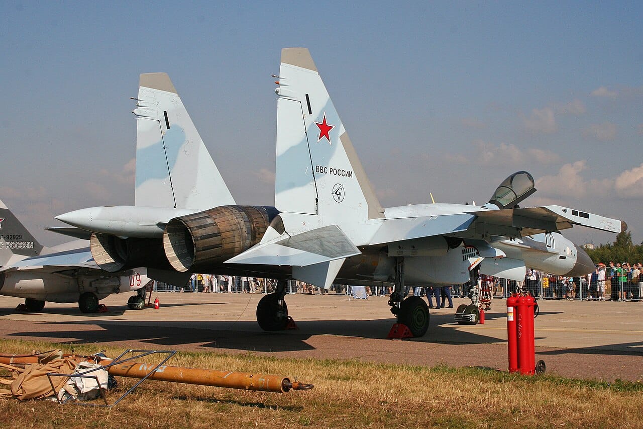 Sukhoi Su-35 A Sukhoi Su-35, whose 3D thrust-vectoring nozzles enable extreme manoeuvres