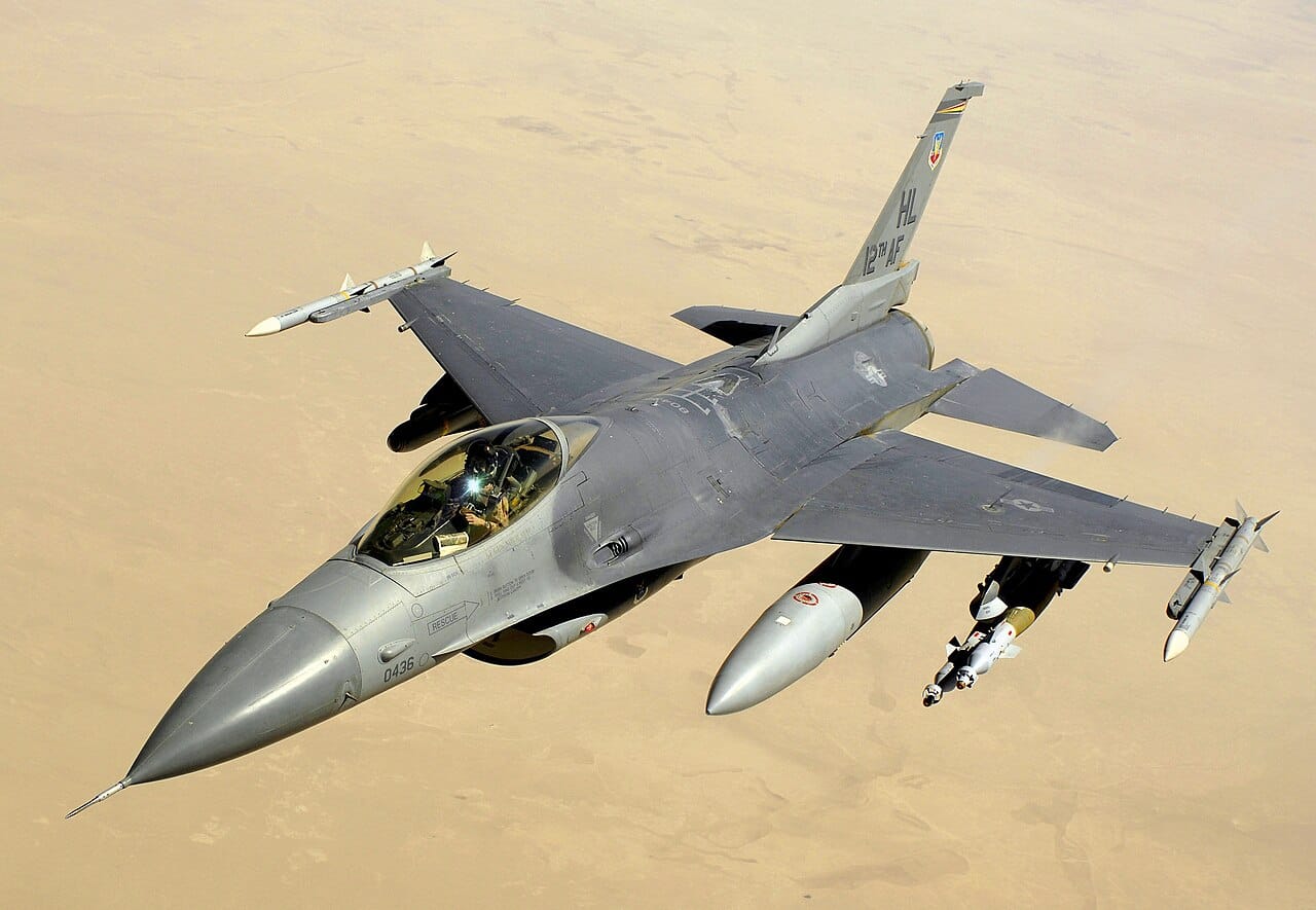 Thailand’s Prime Minister Straps Into a Fighter An F-16 of the type flown by the Royal Thai Air Force
