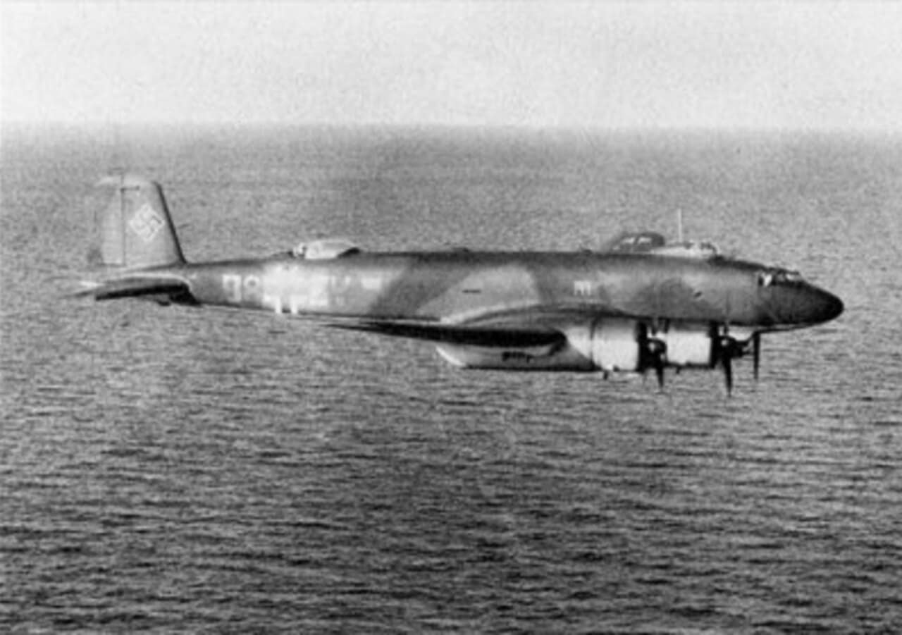 Focke-Wulf Fw 200 Condor A Focke-Wulf Fw 200 Condor in flight