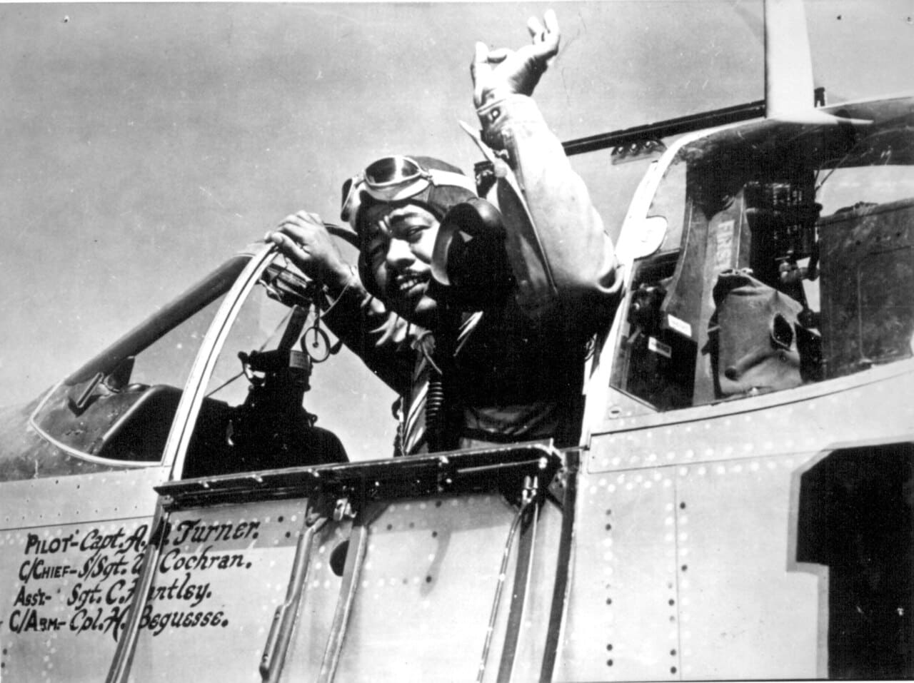 Tuskegee Airmen - 332° Gruppo Caccia della Seconda Guerra Mondiale Aviatori di Tuskegee del 332° Gruppo Caccia — i Red Tails — Seconda Guerra Mondiale
