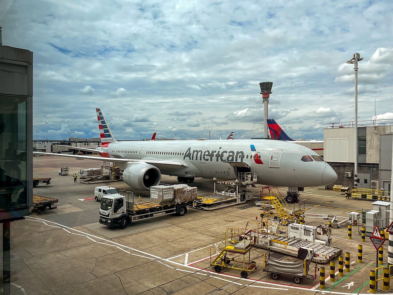 An American Airlines Boeing 787-9 Dreamliner