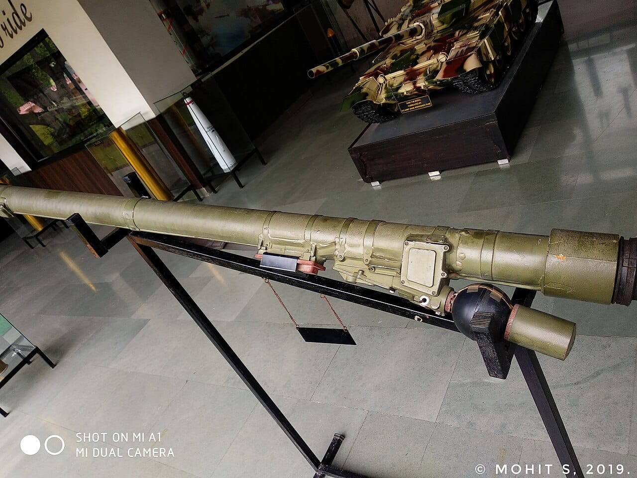 Soldier aiming 9K38 Igla MANPADS shoulder-fired anti-aircraft missile