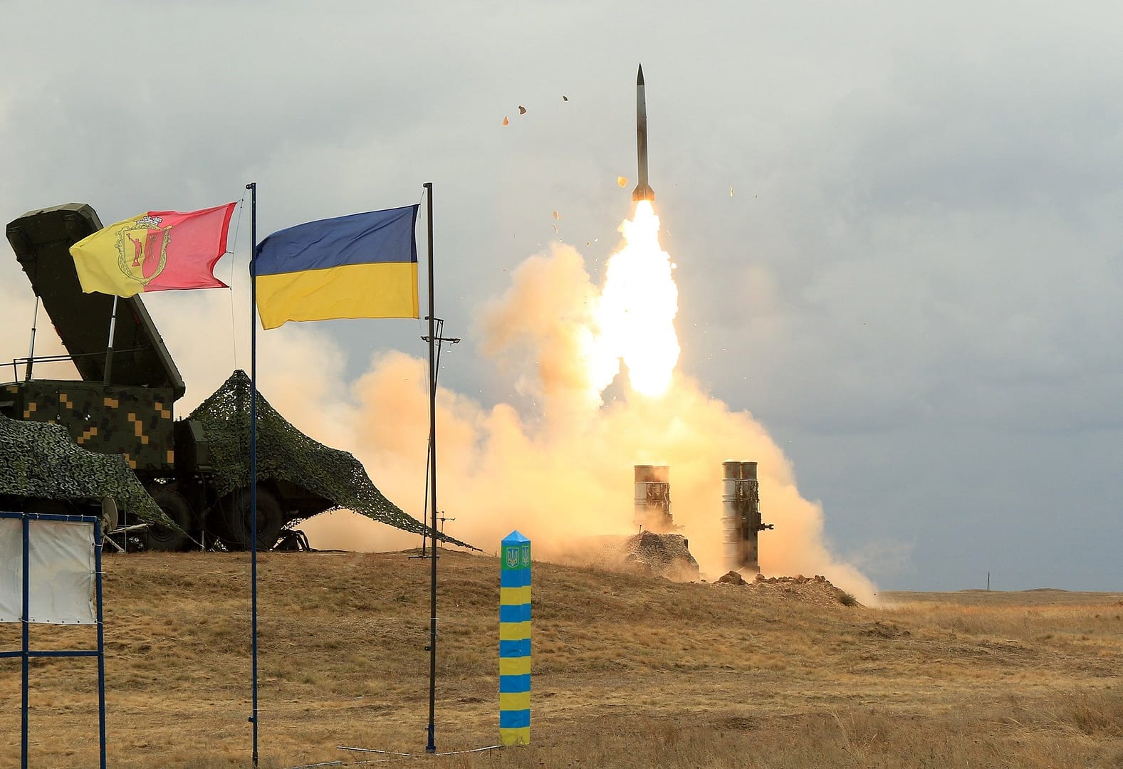 Sistema missilistico terra-aria S-300 lanciatore HQ-9