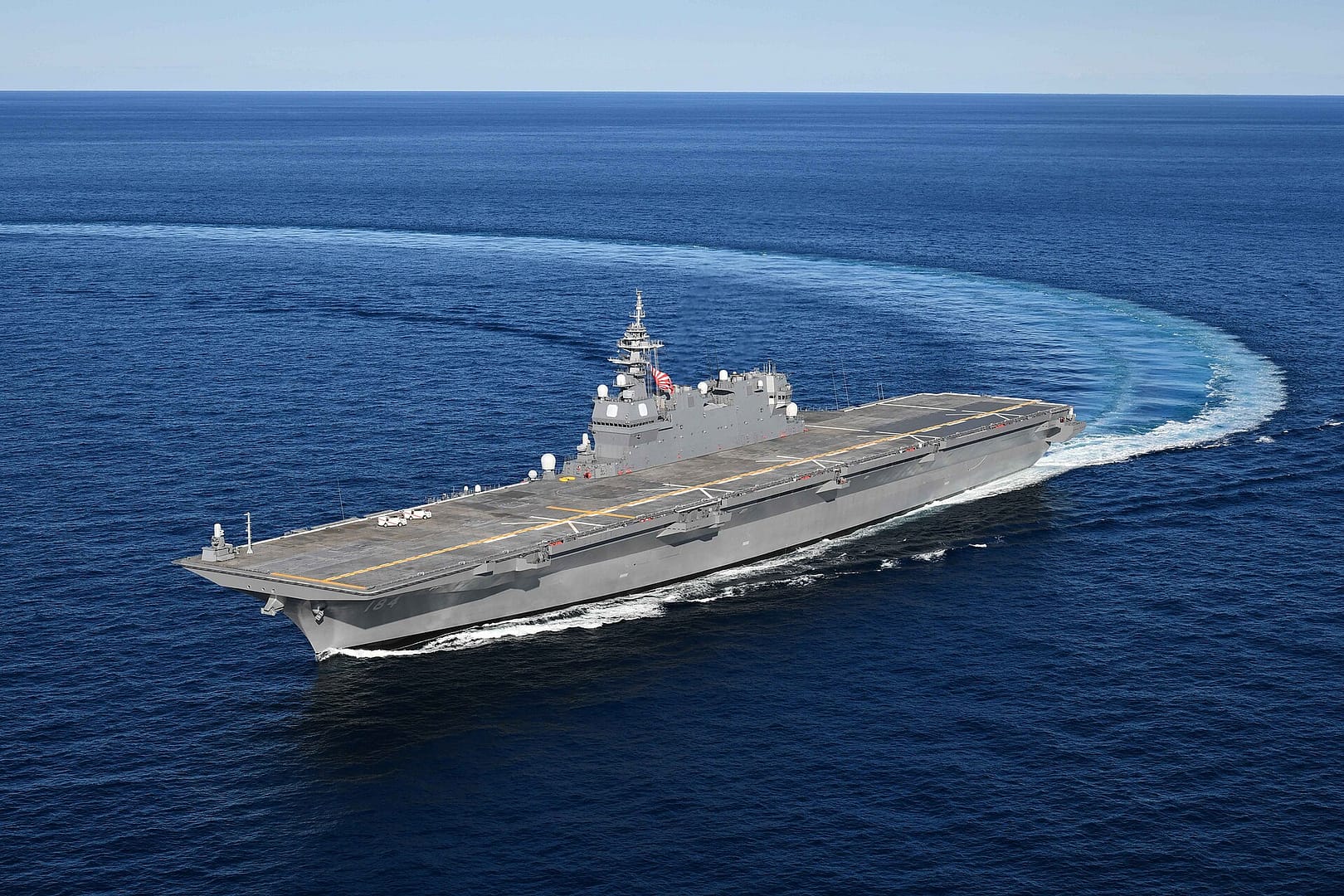 JS Kaga (DDH-184) nach ihrer ersten Umbauphase – Japans größtes Kriegsschiff
