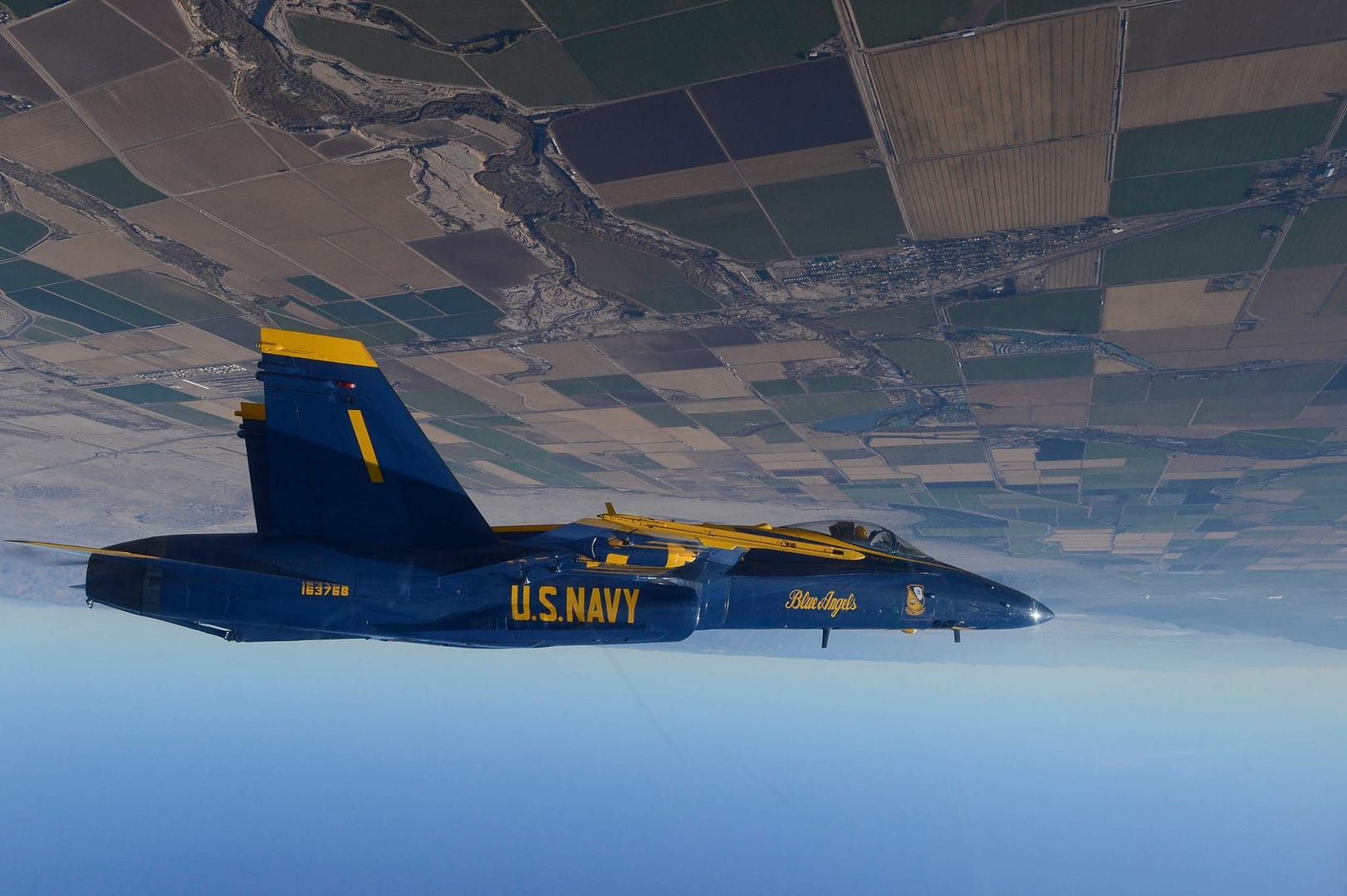 Blue Angels FA-18 Blue Angels F/A-18