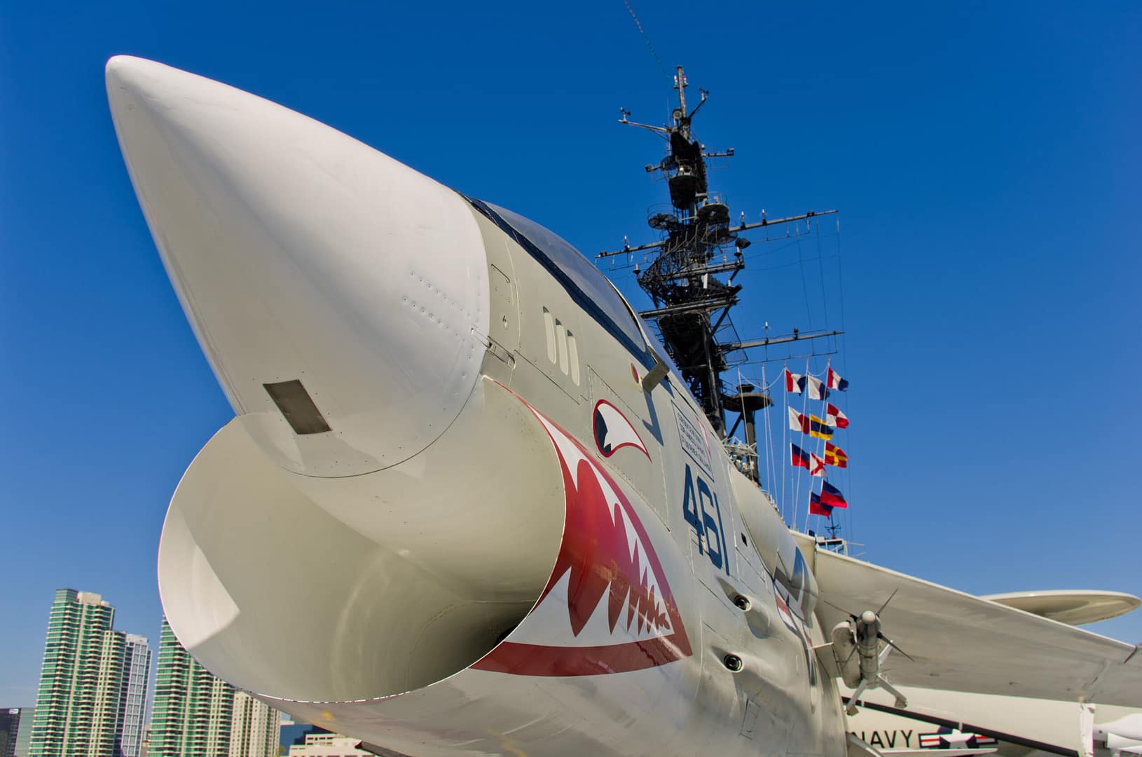 Chasseur de la marine F-8 Crusader de l'époque du Vietnam