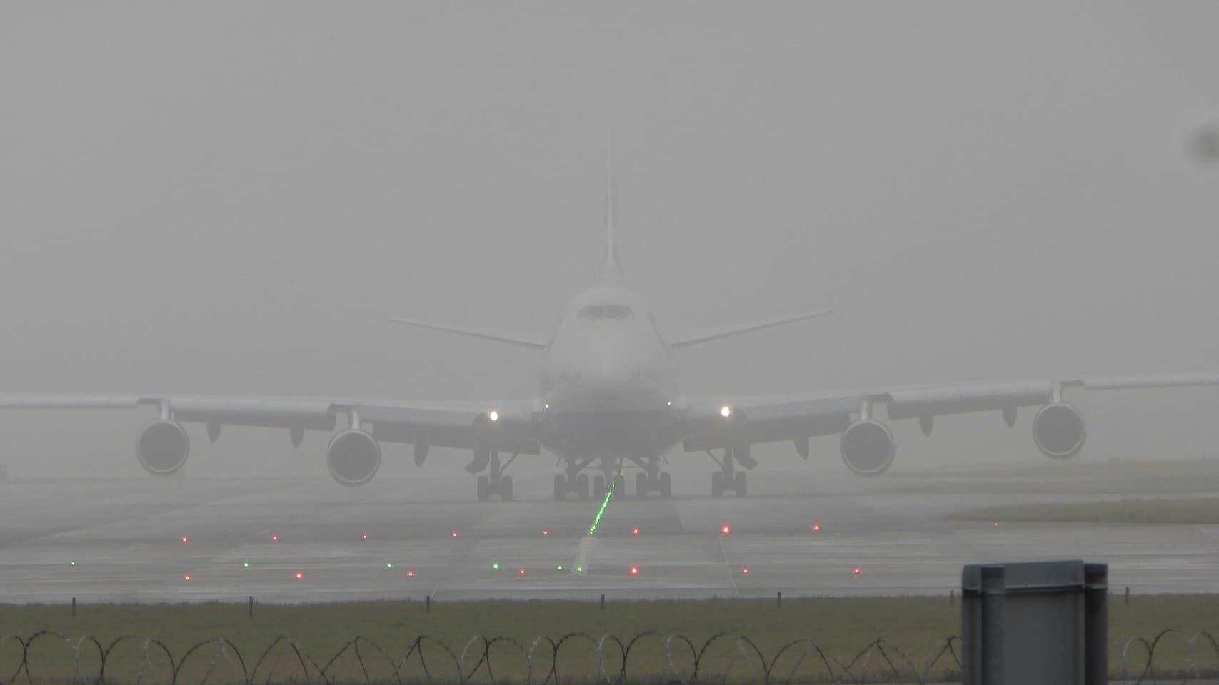 Ba 747 Fog Heathrow Cat III Autoland