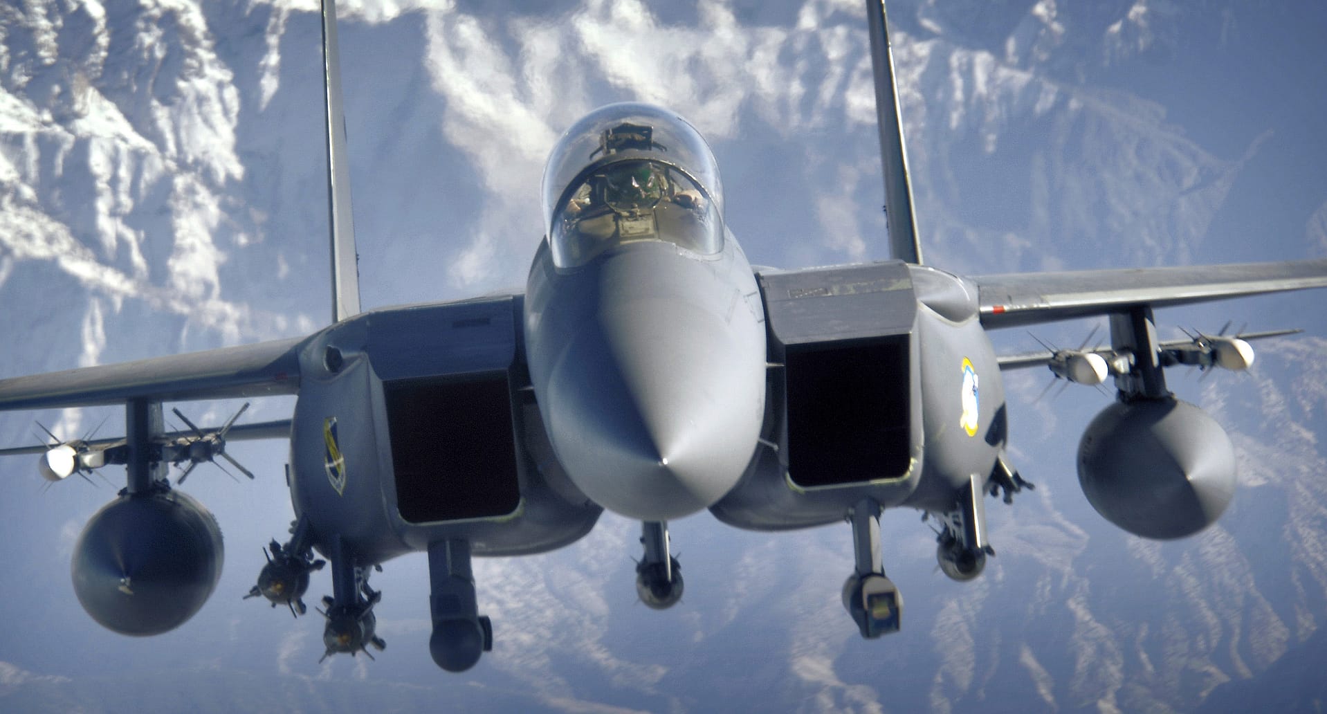 F-15 Lands with One Wing