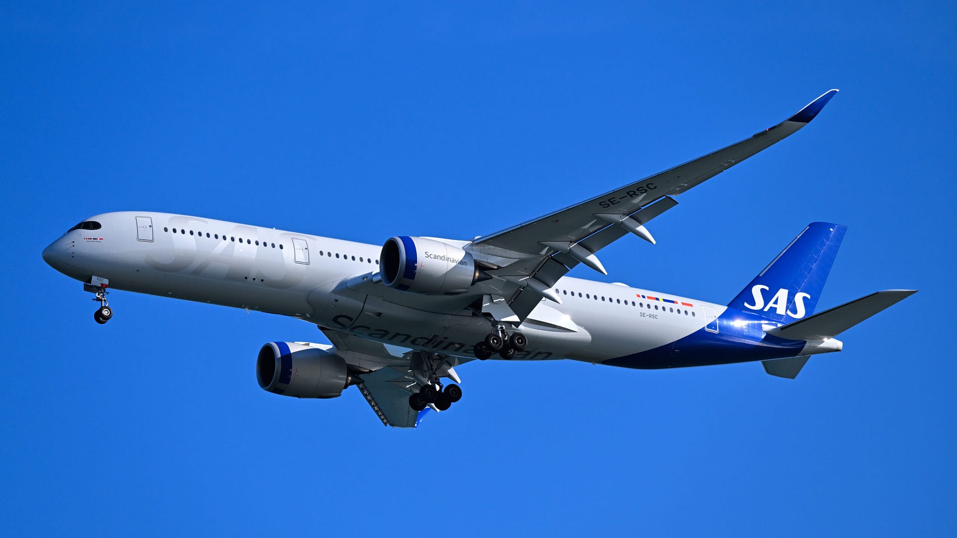 Sas Airbus a-350 900 Approach