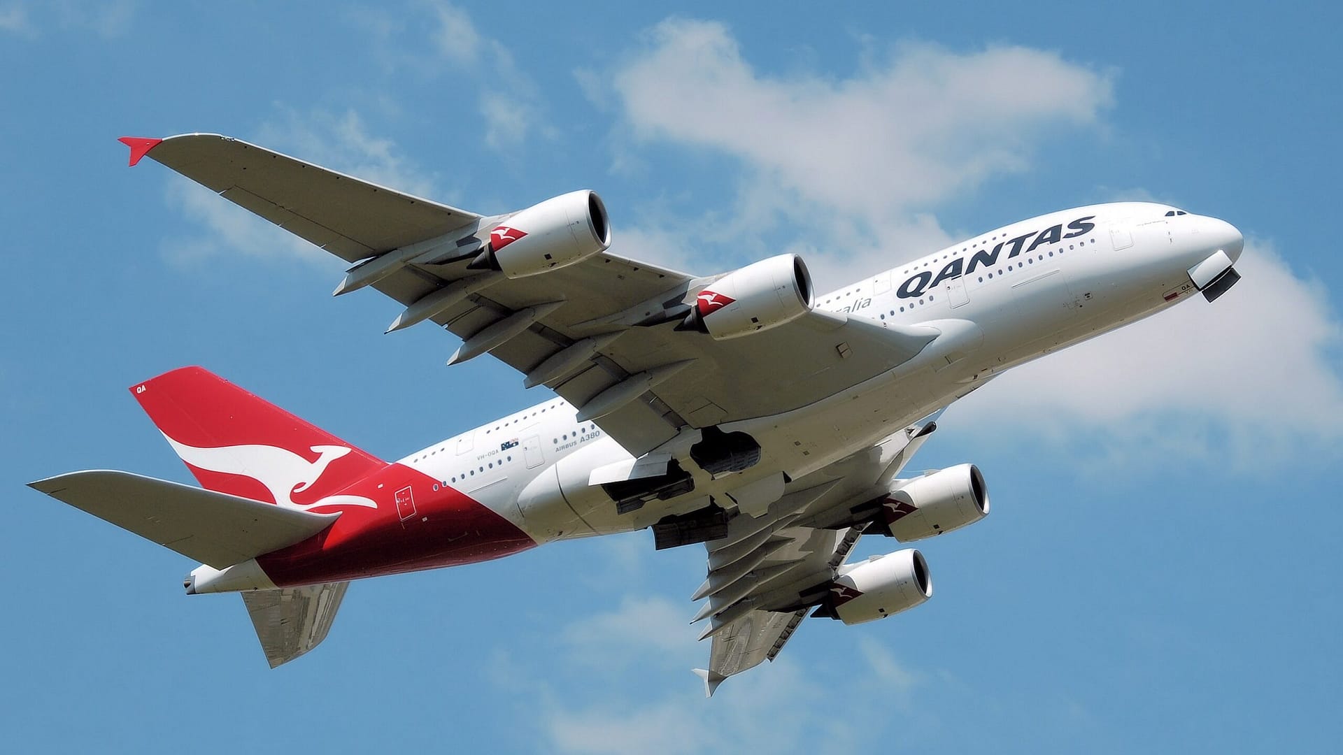 Qantas a-380 Vh Oqa Nancy Bird Walton Qf32