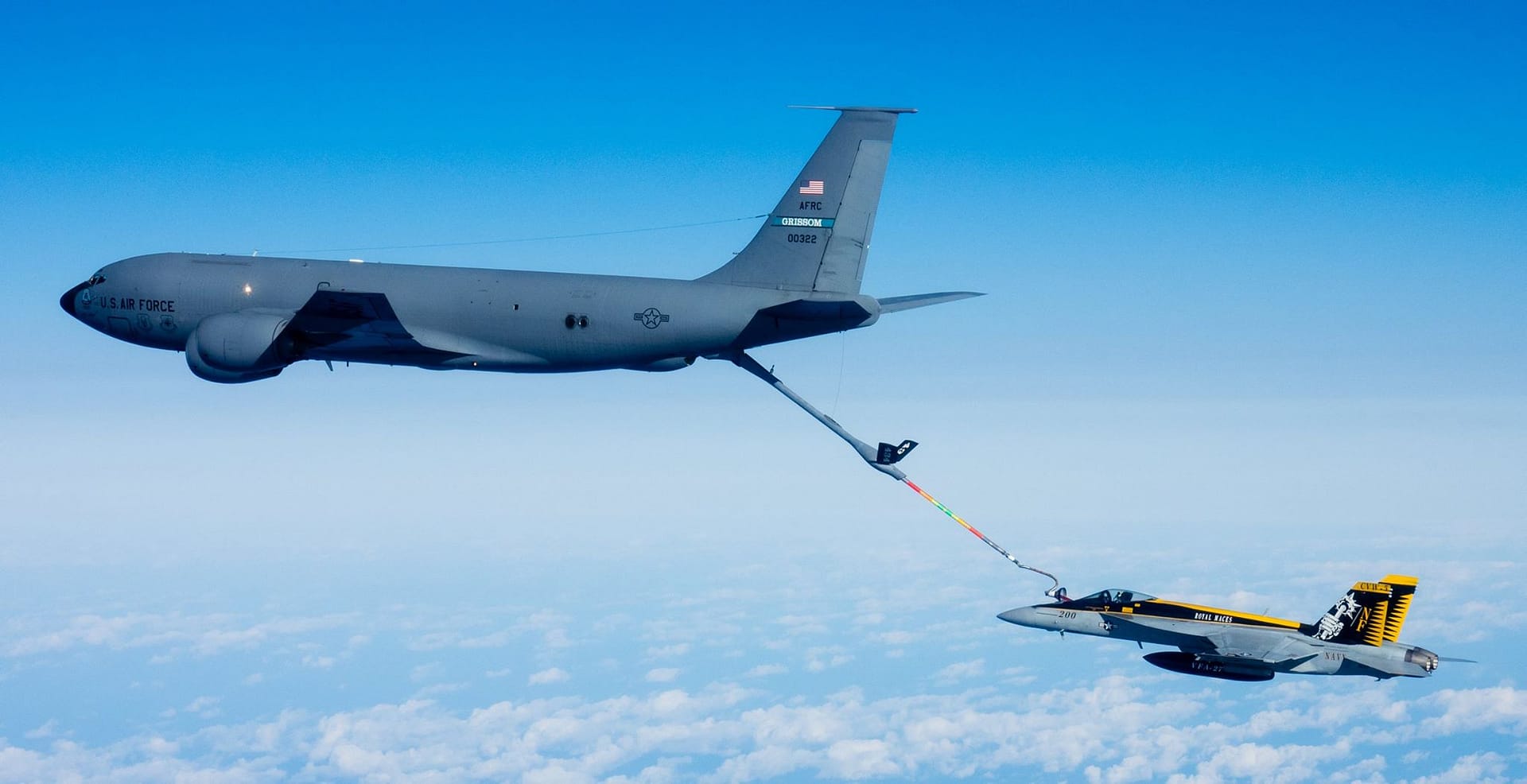 Mid-Air refuelling