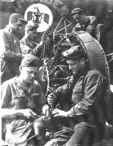 B-17 Ground Crew Maintenance