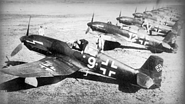 The Heinkel He 100: The Fastest Fighter Germany Refused to Build