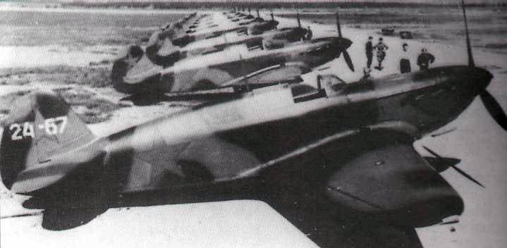 Yakovlev Yak-1 fighters in 1941 &mdash; the type Lydia Litvyak flew