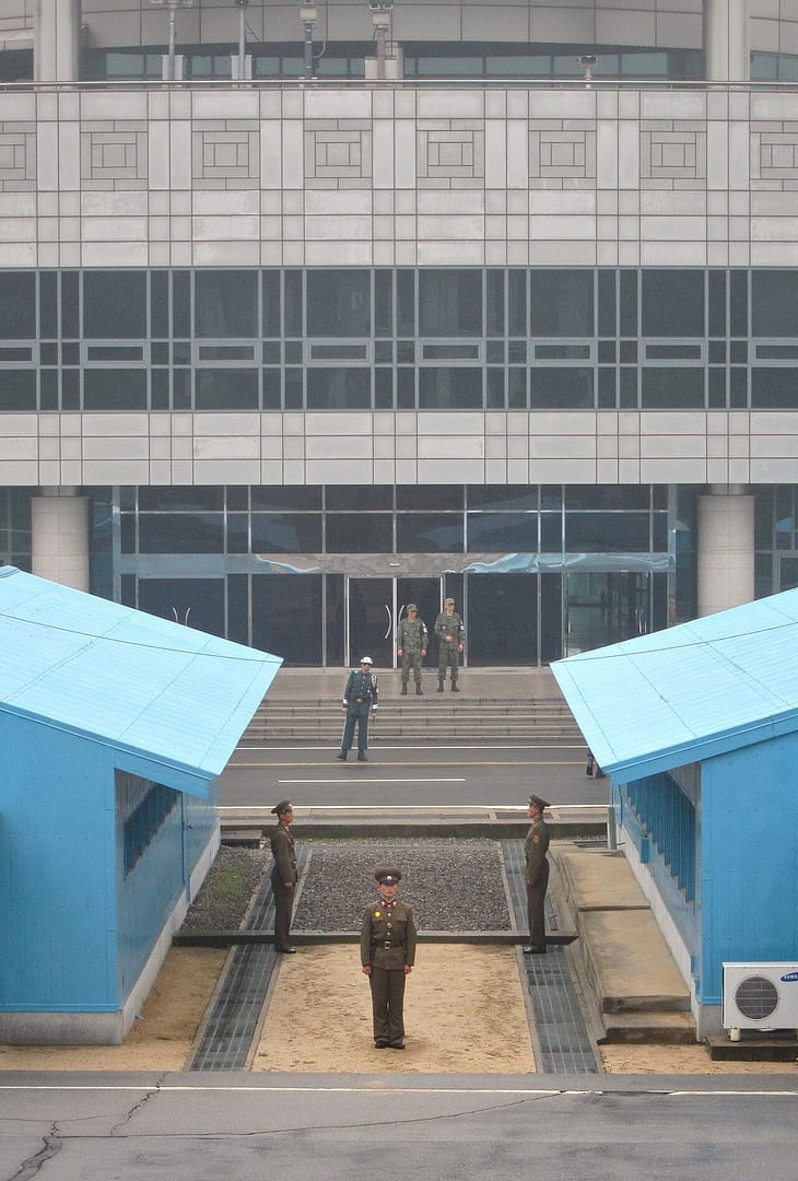 Guard post on the inter-Korean border Soldiers guarding the inter-Korean border