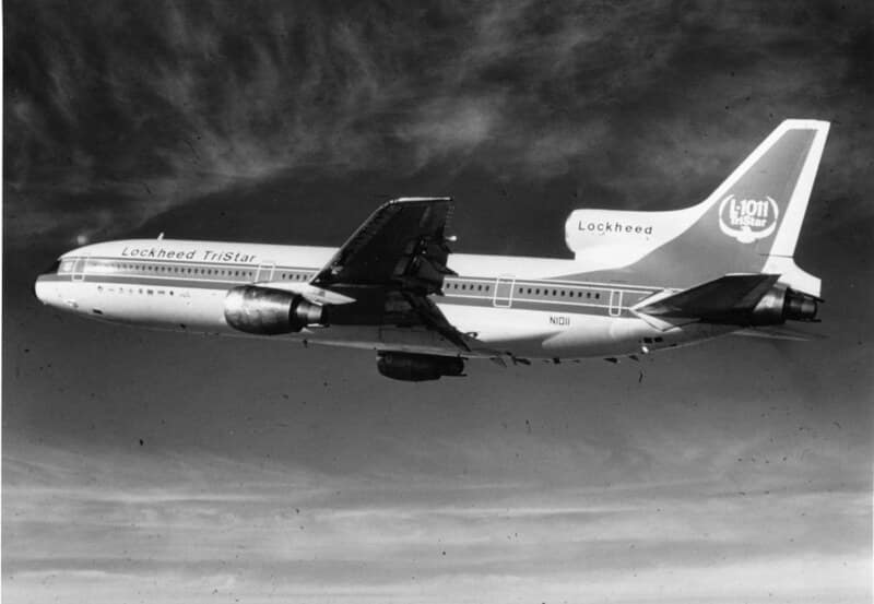 A Lockheed L-1011 TriStar widebody trijet in flight