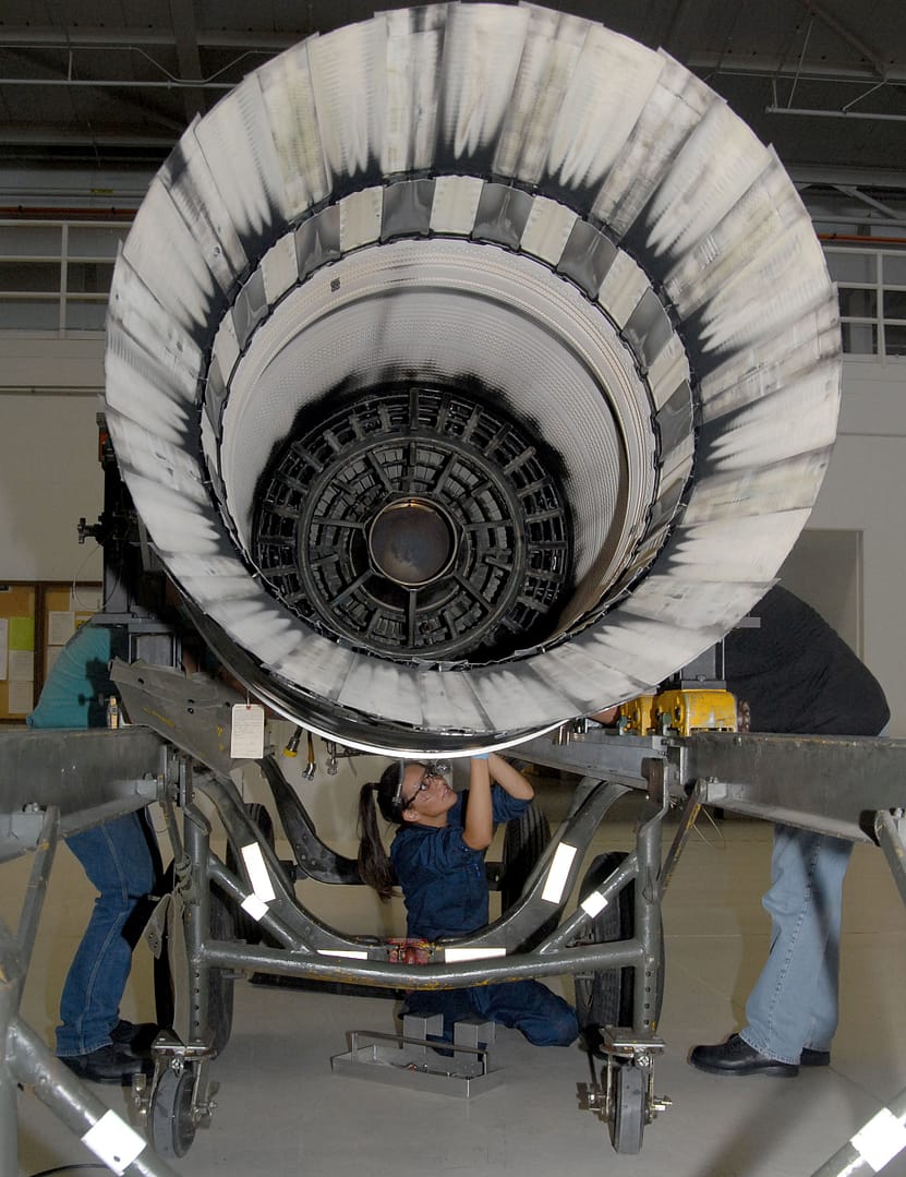 Pratt & Whitney F100-PW-220 Turbofan-Triebwerk, das in den Kampfflugzeugen F-15 und F-16 eingesetzt wird