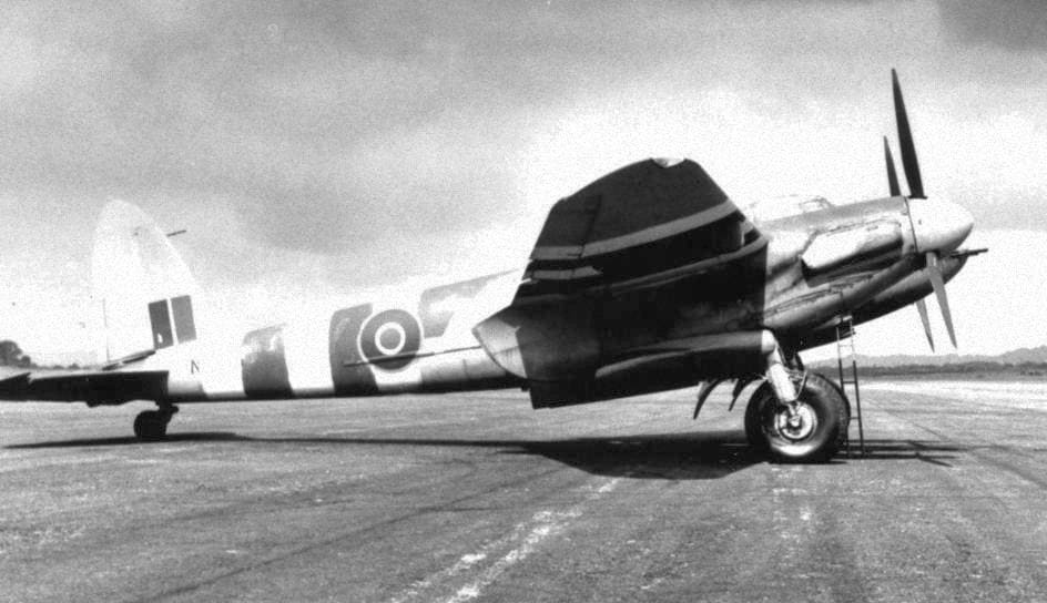 mosquito-fb-vi-operation-jericho-amiens-prison-raid