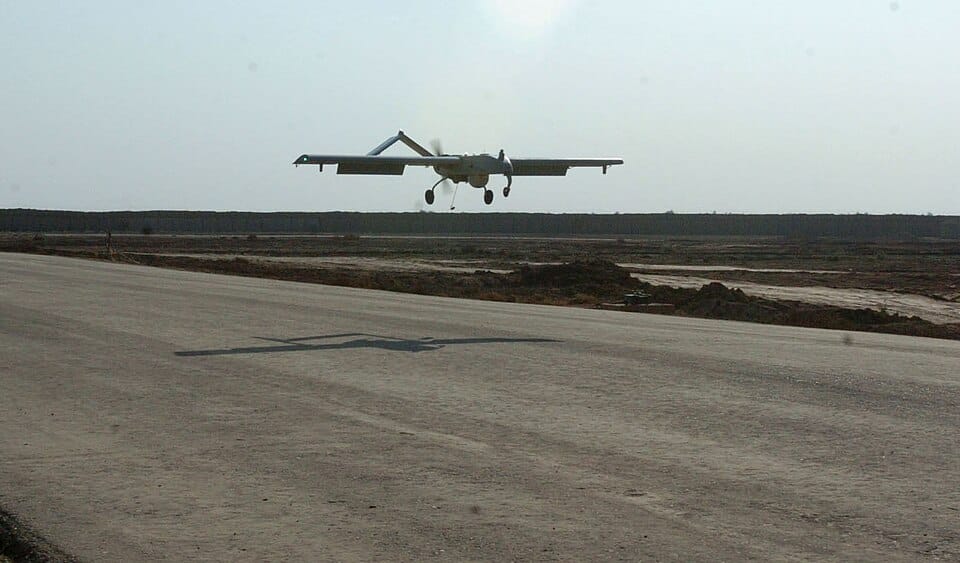 Army Builds Drone That Steals Enemy Drones