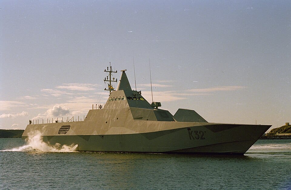 Il sottomarino russo Gripen pedina il velivolo nelle acque scandinave.