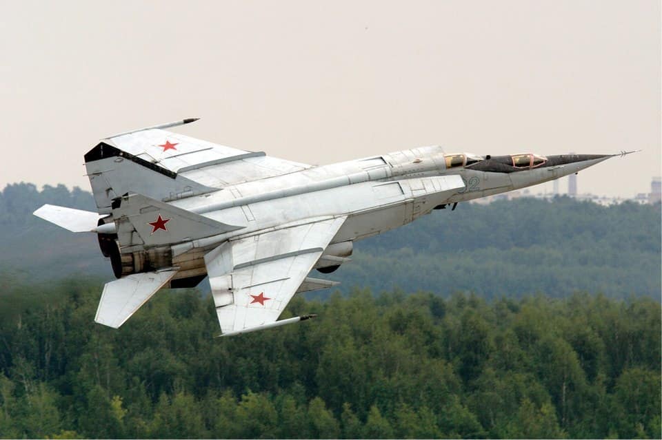 MiG-25 Foxbat Panic Cold War Fighter Design